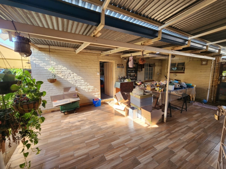 3 Bedroom Property for Sale in Oos Einde North West